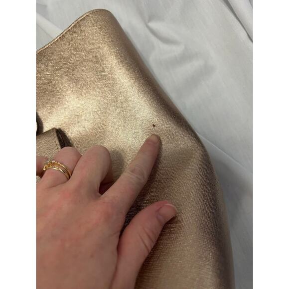 Michael Kors Metallic Gold Leather Jet Set Pocket Tote Bag GS - Picture 5 of 9